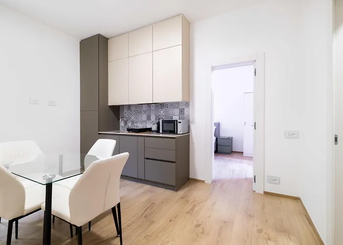 Homeby, Due Agosto *